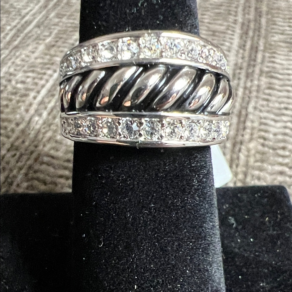 Costume Women's Ring size 7 with rhinestones and silver plated look